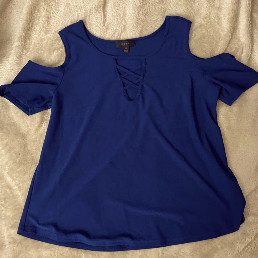 Navy blue top